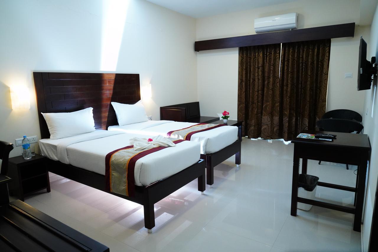 Five Falls Resort Kuttālam Exterior foto